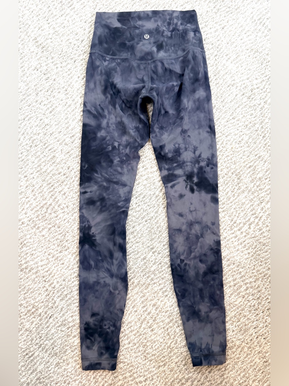 lululemon Black and Gray High Rise Leggings Size 4 EUC Yoga Gym Pilates